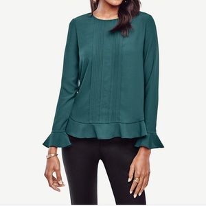 Ann Taylor | Women’s Green Long Flutter Sleeve